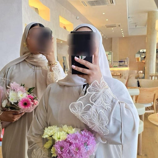 Rūh Abaya - Elegant Open Style with Buttons